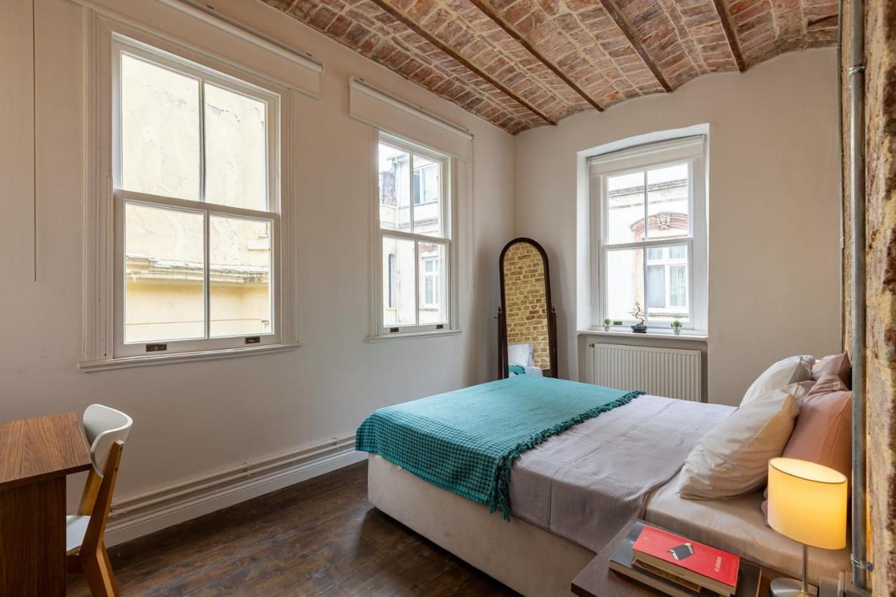 Renovated Apartment At The Heart Of Istanbul With Huge Terrace Ngoại thất bức ảnh